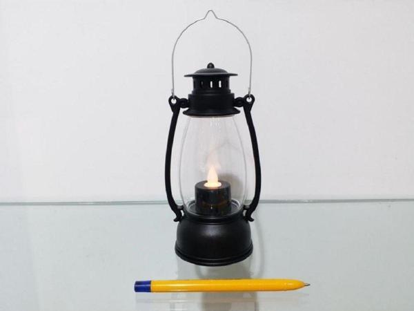 Pilli LED Işıklı ve Tutmalı Siyah Gaz Lambası Retro - Image 1