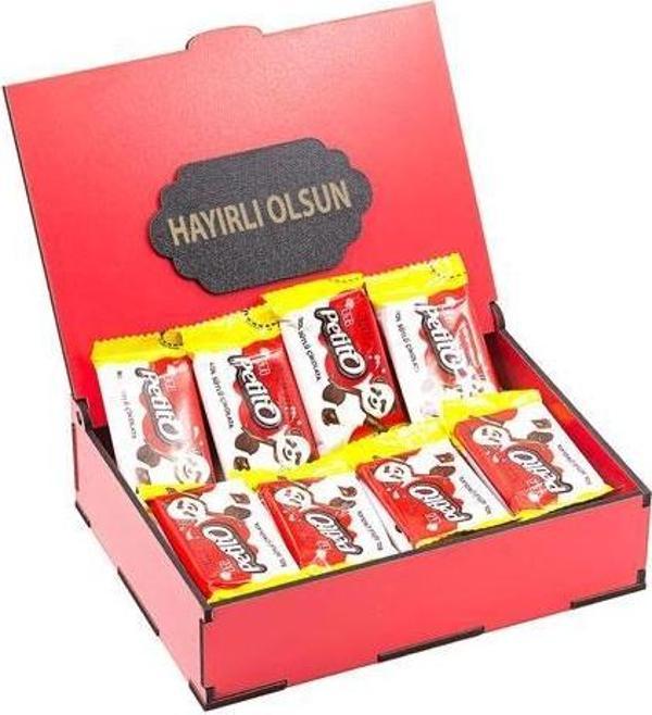 Sevdiklerinize Özel Kırmızı Ahşap Hediye Kutusunda 24 Adet Petito ( Hayırlı Olsun Yazılı ) - Image 1