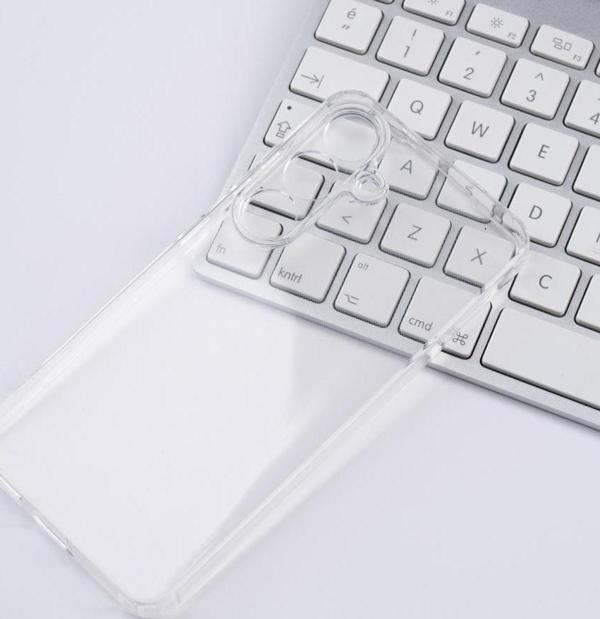 Galaxy S25 Kılıf Köşeleri Airbagli Kamera Çıkıntılı 2mm Silikon - Image 1