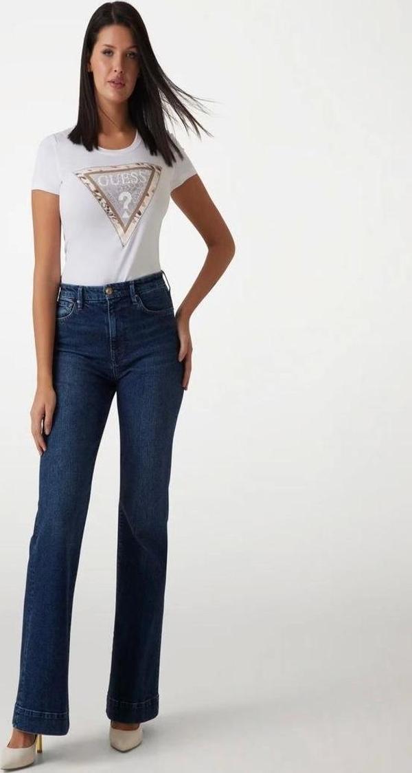 Guess Kadın Beyaz Desnli Üçgen Logolu T-Shirt - Image 1