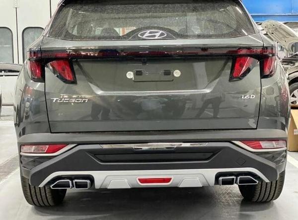 Hyundai Tucson Arka tampon koruması difüzör 2021+ - Image 1