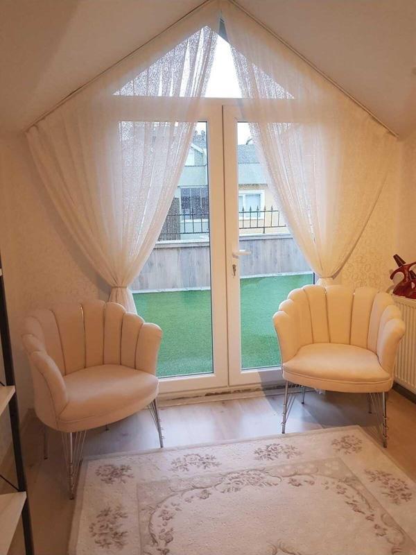 Garden House Papatya Krem Kumaş Metal Gümüş Ayaklı 2 Tekli Koltuk Berjer - Image 1