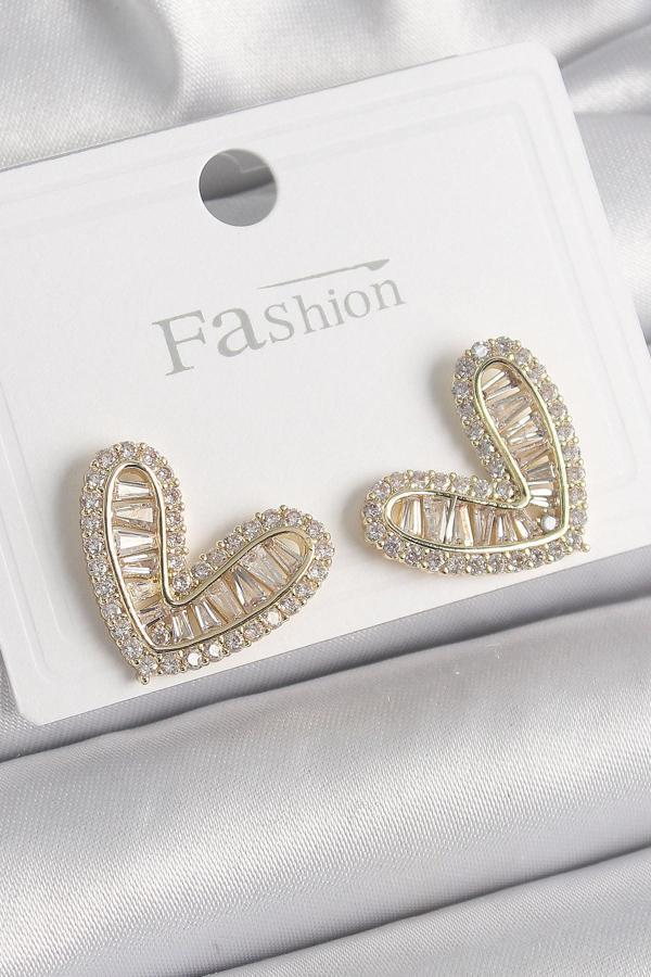 Pirinç Gold Renk Zirkon Taşlı Kalp Model Kadın Küpe - Image 1