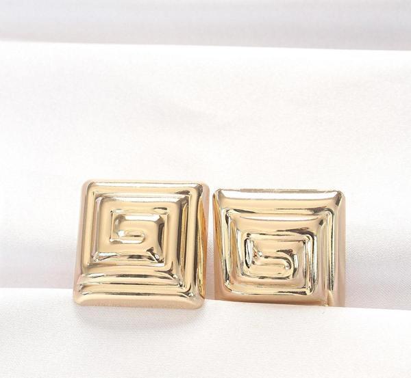 Pirinç Gold Renk Kare Form Küpe - Image 1