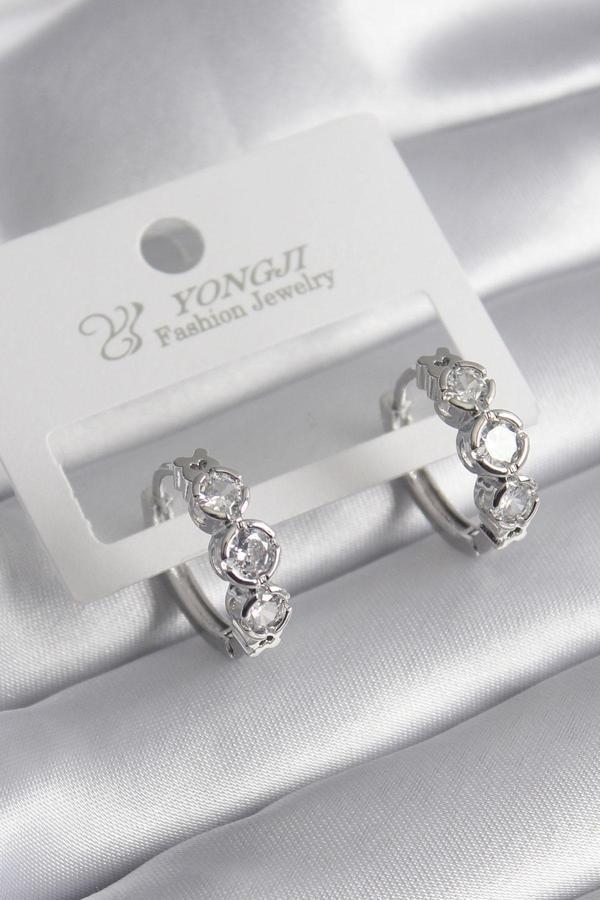 Pirinç Gold Renk Zirkon Taşlı Kalp Detay Kadın Küpe - Image 1