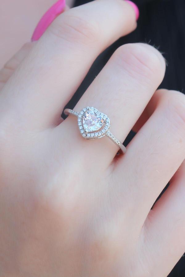 Gümüş Renk Zirkon Taşlı Kalp Model Charm Pirinç Kadın Yüzük - Image 1