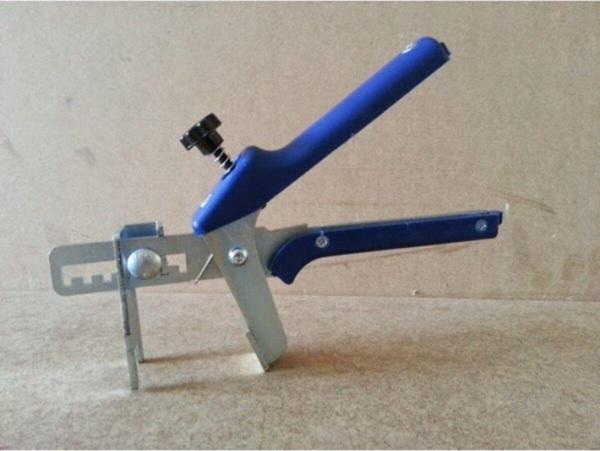 Made Seviye Derz Artı Ayar Pensesi Metal Gövde - Image 1