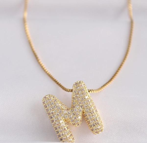 316L Çelik Zincirli Zirkon Taşlı M Harfli Gold Renk Bubble Kolye - Image 1