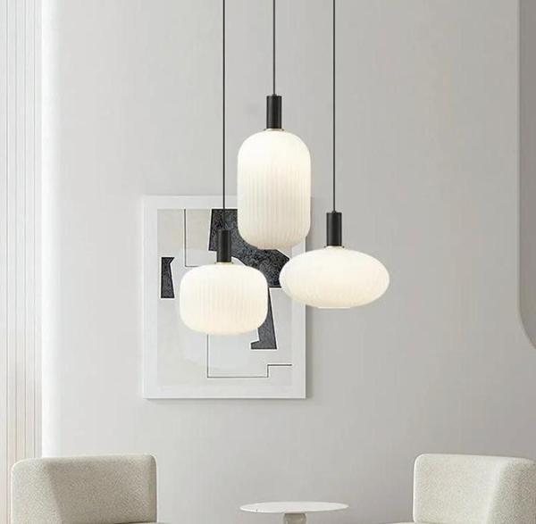 Rsylight Rustik Dekoratif Metal Modern Yuvarlak Siyah Beyaz Opal Camlı 3 lü Avize  - Image 1