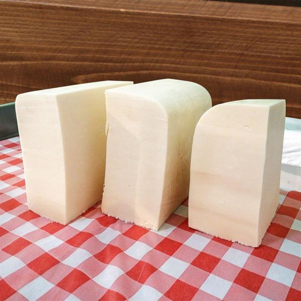 Tam Yağlı Susurluk Tost Peyniri 500Gr Vakumlu Paket - Image 1