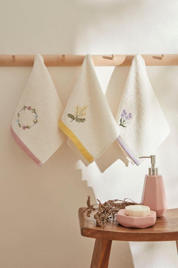 Karaca Home Rosy 3'lü Nakışlı El Havlusu Seti - Image 1