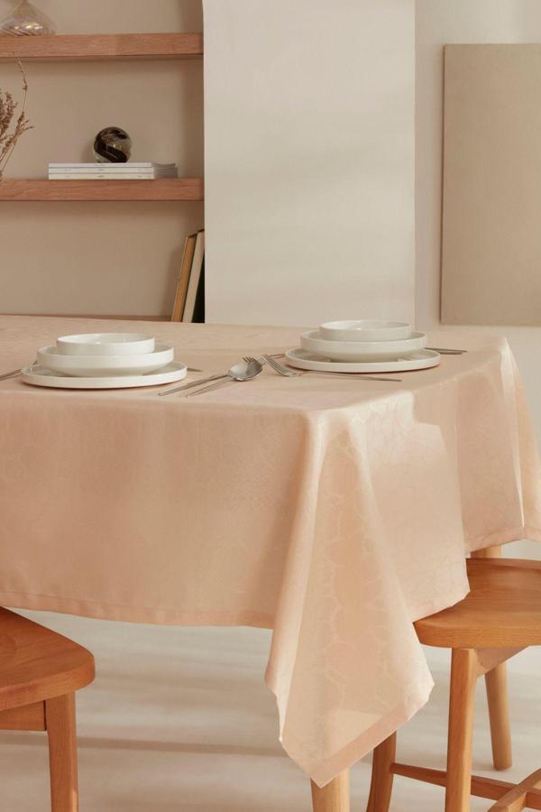 Karaca Home Pebble Masa Örtüsü Ekru - Image 1