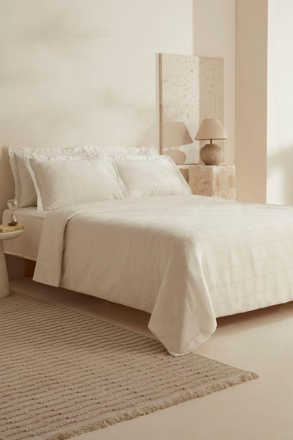 Karaca Home Royale King Size Nevresim Takımı Beyaz - Image 1