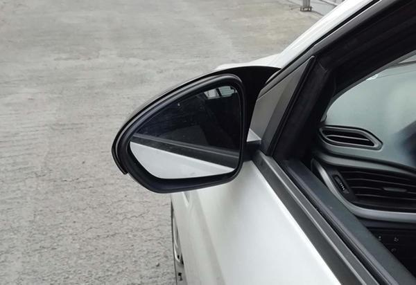 Egea Batman Ayna Kapağı Piano Black / 2015 ve Sonrası - Image 1