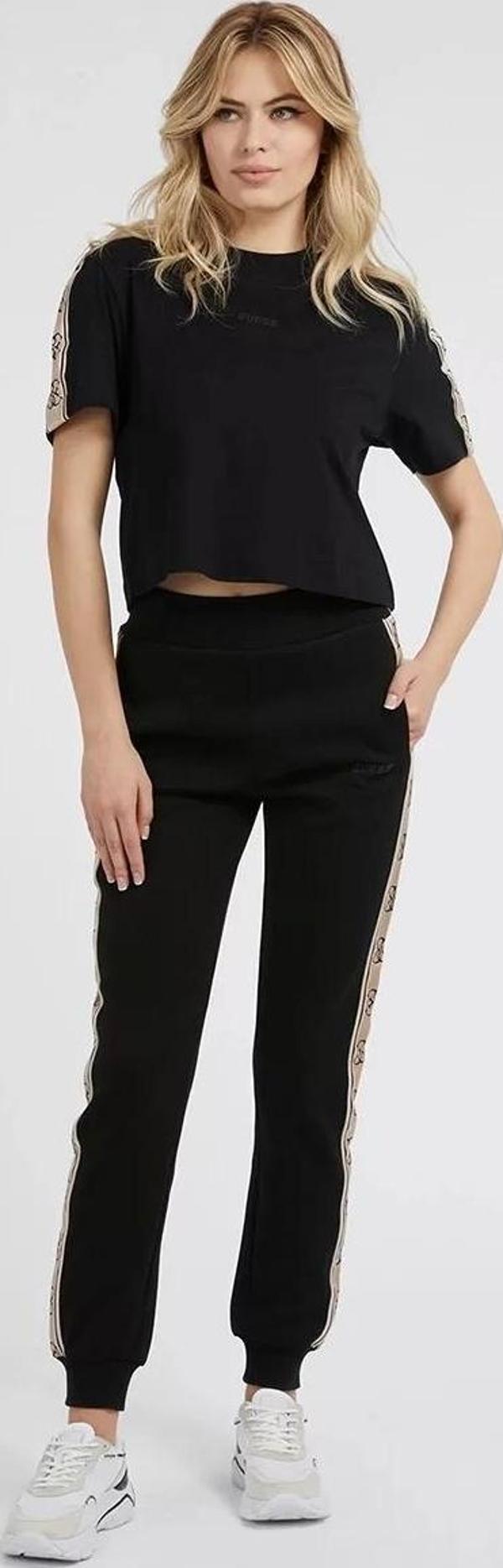 Guess Kadın  Siyah Yanı Logolu T-Shirt - Image 1