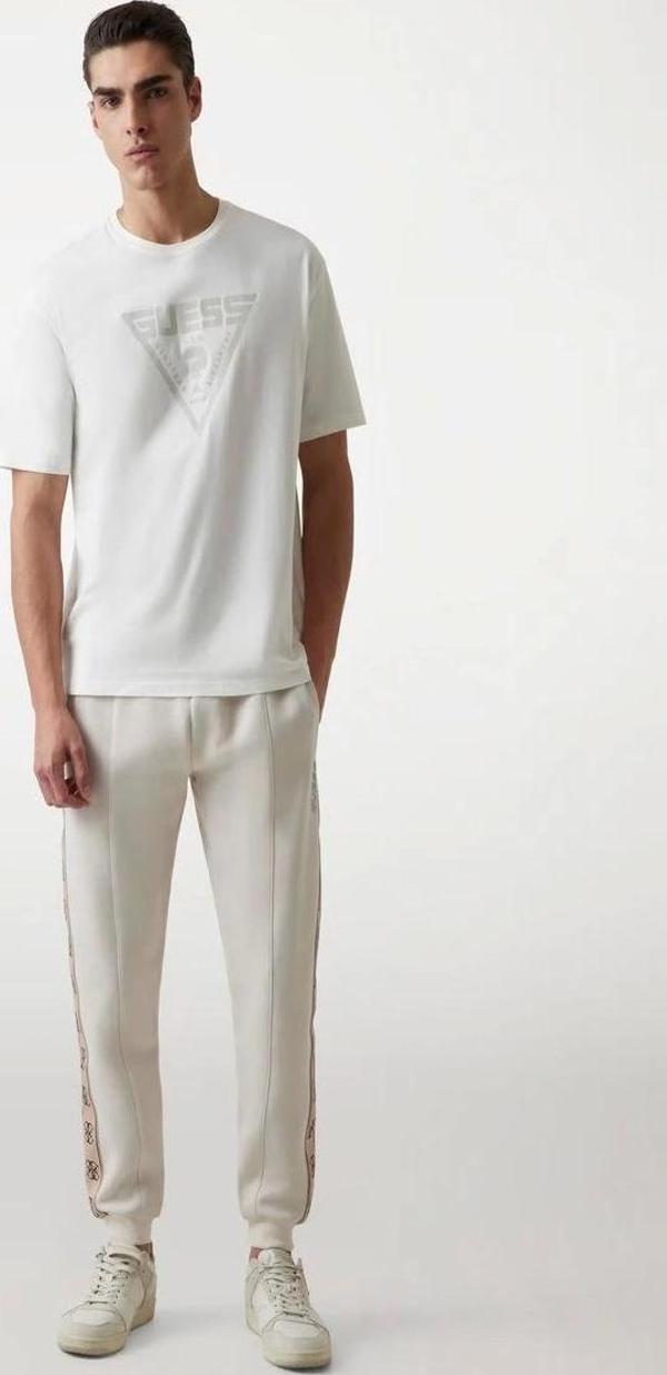 Guess Erkek Beyaz Logolu T-Shirt - Image 1