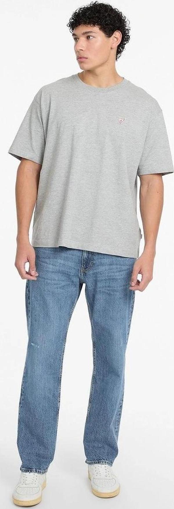 Guess Oversize Gri Erkek Tişört - Image 1