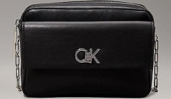 Calvin Klein Kadın Siyah CK Logolu Kilit Kamera Model Çanta - Image 1