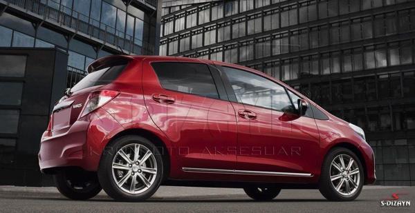 Toyota Yaris Uyumlu Kapı Koruma Çıtası Krom 2011-2017 - Image 1