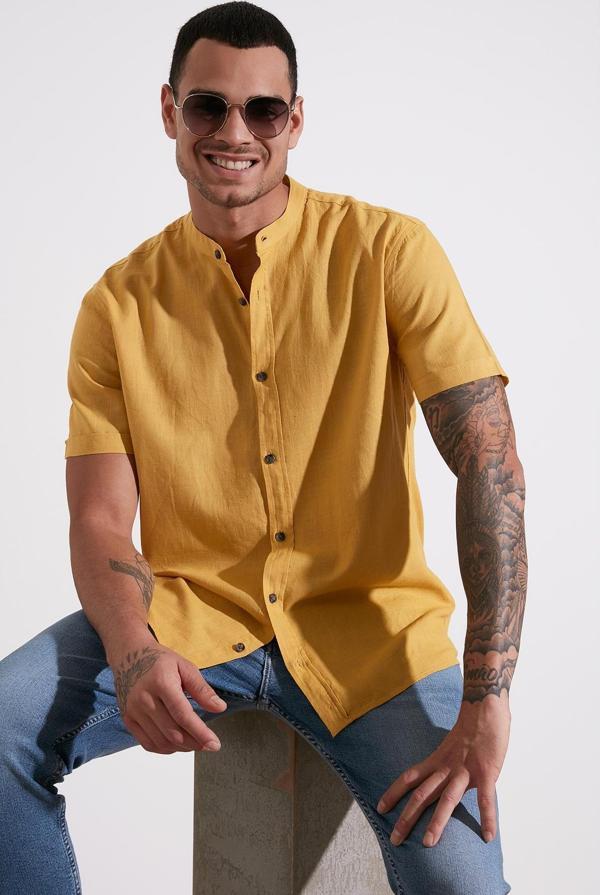 Buratti Keten Görünümlü Hakim Yaka Kısa Kol % 100 Pamuk Erkek Gömlek CF21S113899 HARDAL - Image 1