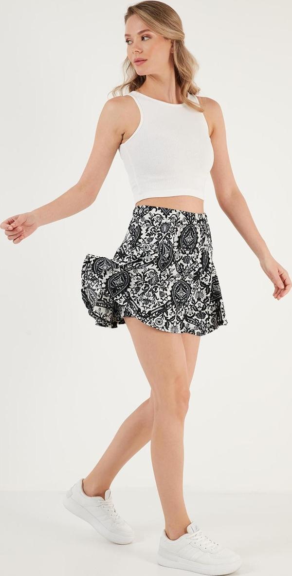 Lela Desenli Beli Lastikli Mini Bayan Şort Etek 5865118 SİYAH-BEYAZ - Image 1