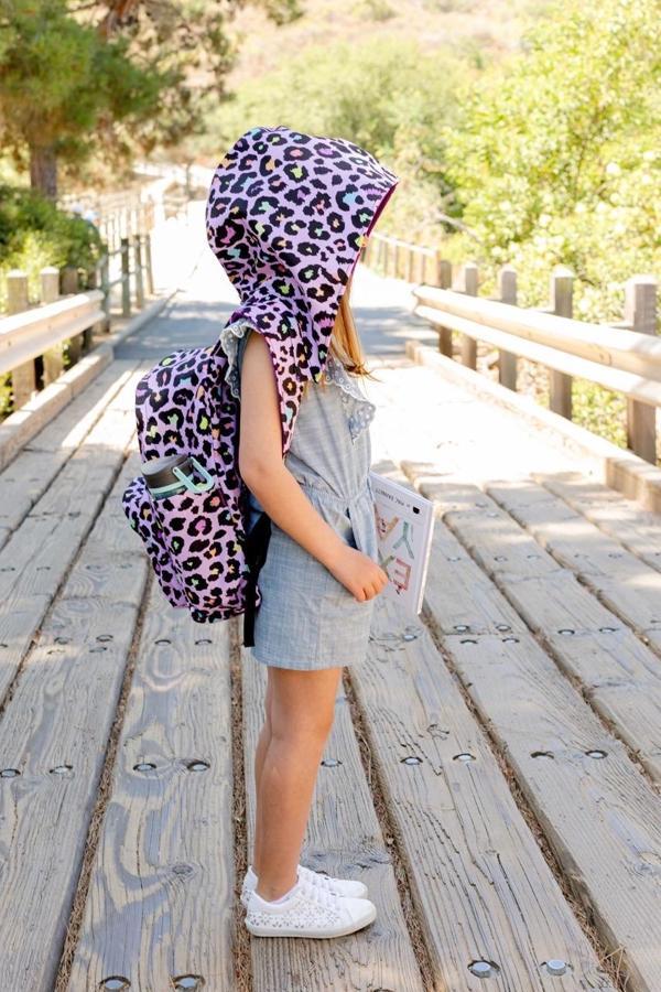 Morikukko Back to School Pink Cheetah Çıkabilir Kapüşonlu Sırt Çantası - Image 1