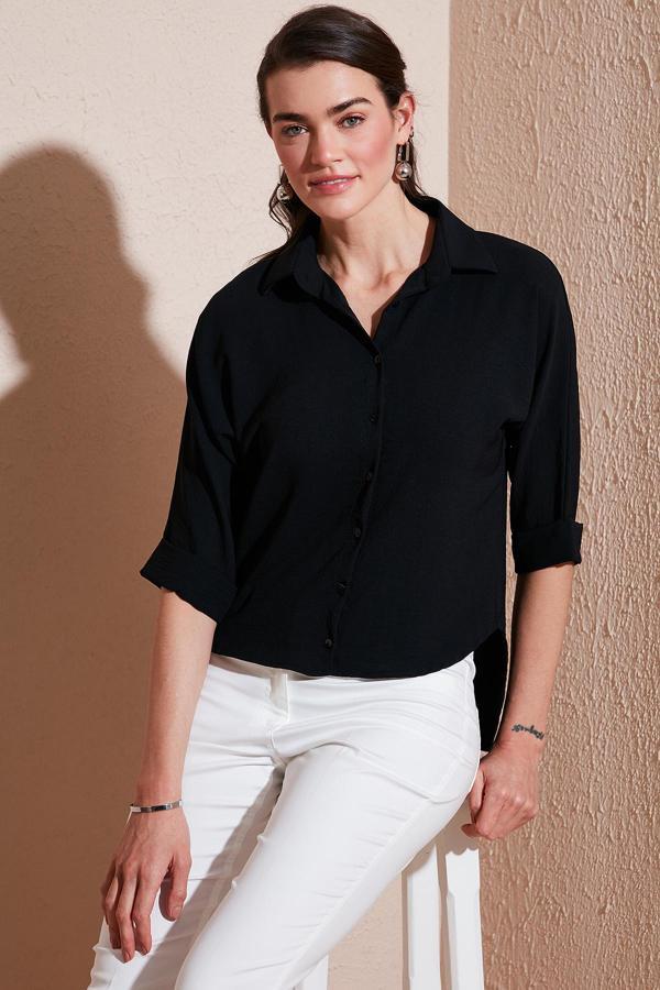 Lela Oversize Fit Önü Kısa Arkası Uzun Truvakar Kol Bayan Gömlek 5866116 SİYAH - Image 1