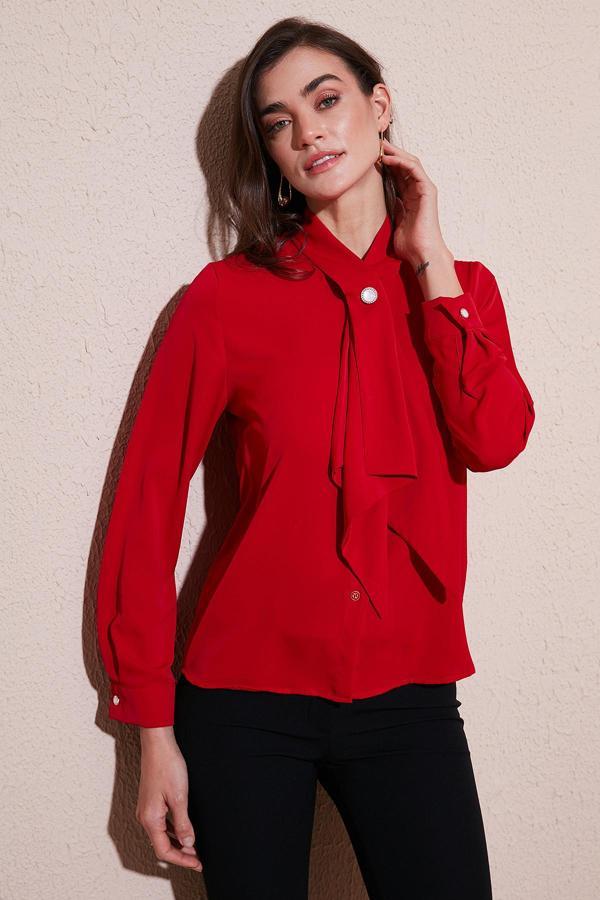 Lela Standart Fit Taşlı Düğmeli Fularlı Yaka Uzun Kollu Bayan Gömlek 611GO00333 KIRMIZI - Image 1