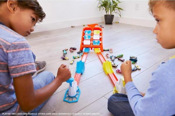 Hot Wheels Yüksek Skor Atlayışı Yarış Seti  - Image 1