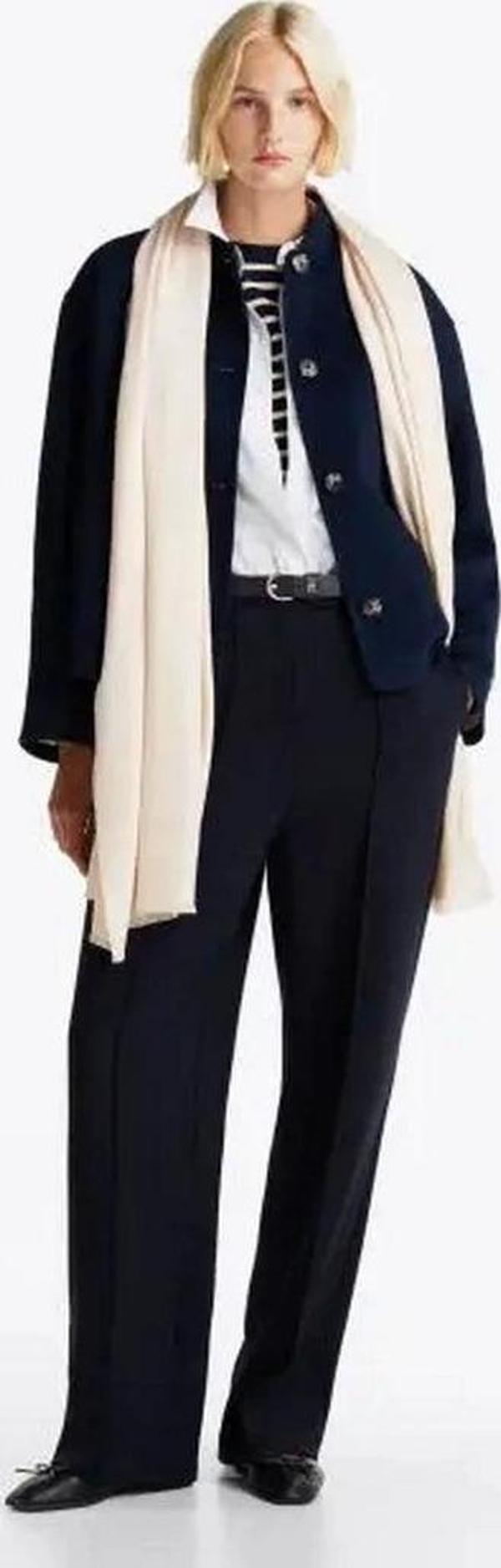 Tommy Hilfiger  Kadın Jakarlı Bej Eşarp - Image 1