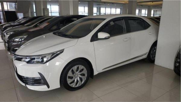 Toyota Corolla Uyumlu Yan Kapı Çıtası 2014 Model - Image 1