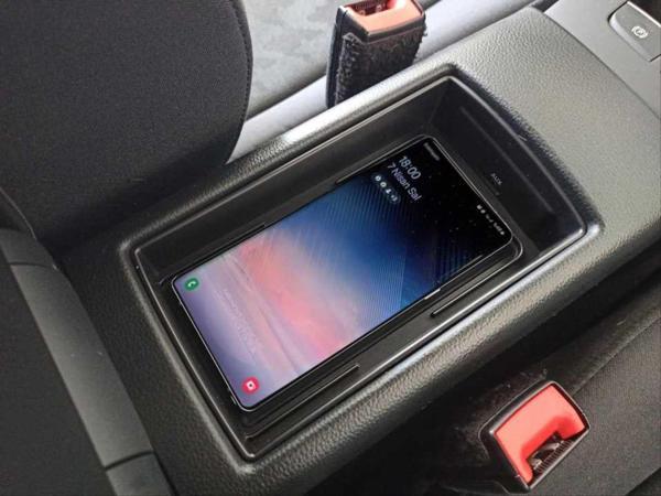 Audi A3 Uyumlu 2012-2019 Kablosuz Şarj Standı - Image 1