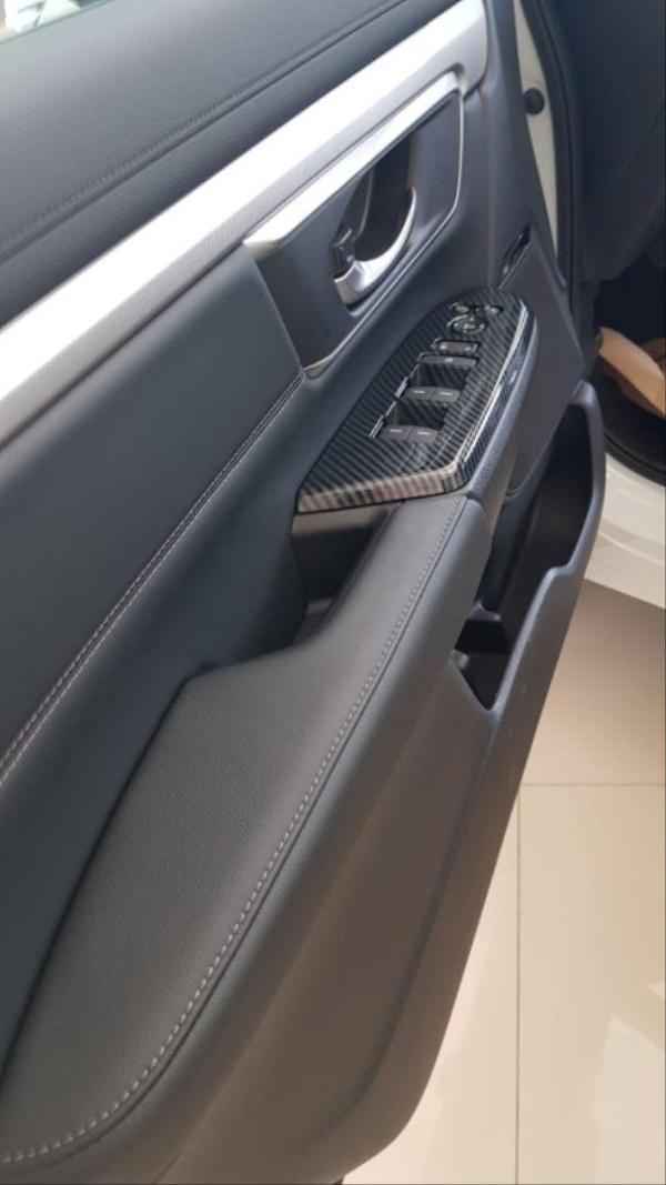 Honda Cr-V Uyumlu 2018-2021 Kapı Kolçak Kaplama Karbon - Image 1