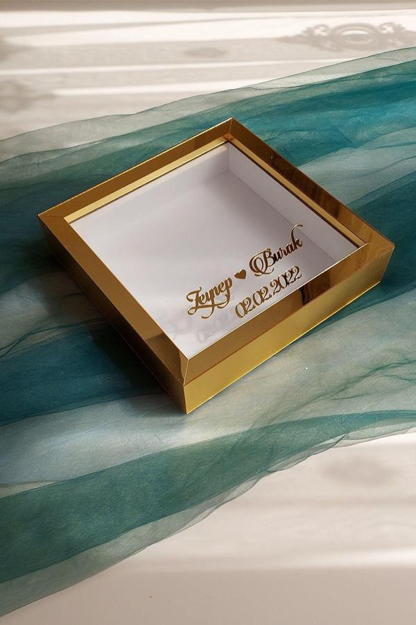 Verda Çerçeve 25X25 Cm Gold Pleksi Kaplı Gül Anı Çerçevesi! Gül Kutusu - Image 1