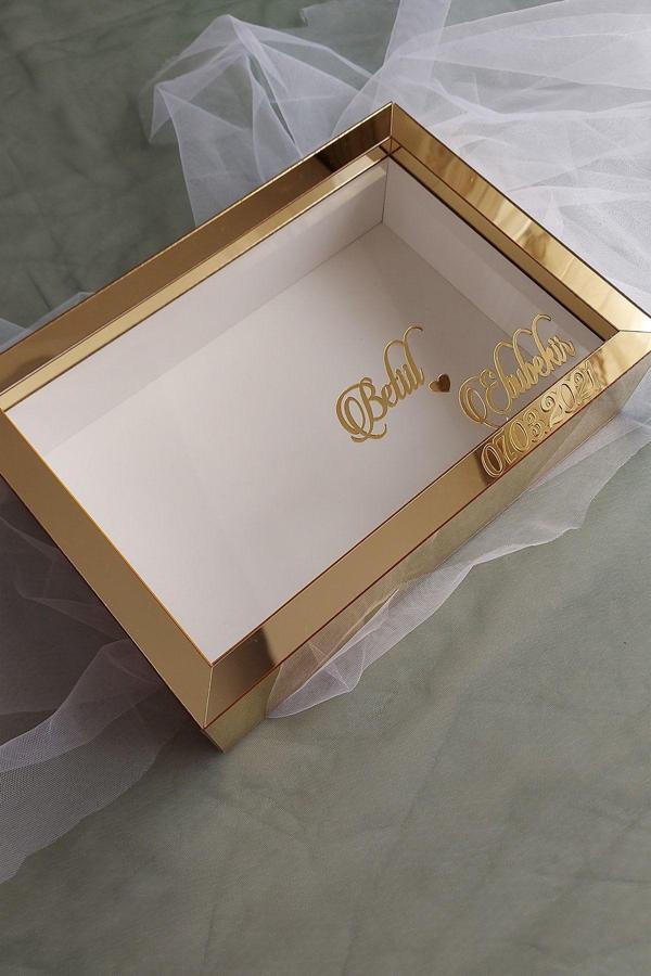 Verda Çerçeve 21X30 Cm Pleksi Kaplı Anı Çerçevesi! Gül Kutusu! Özel Gün Çiçekleri Için Anı Çerçevesi - Image 1