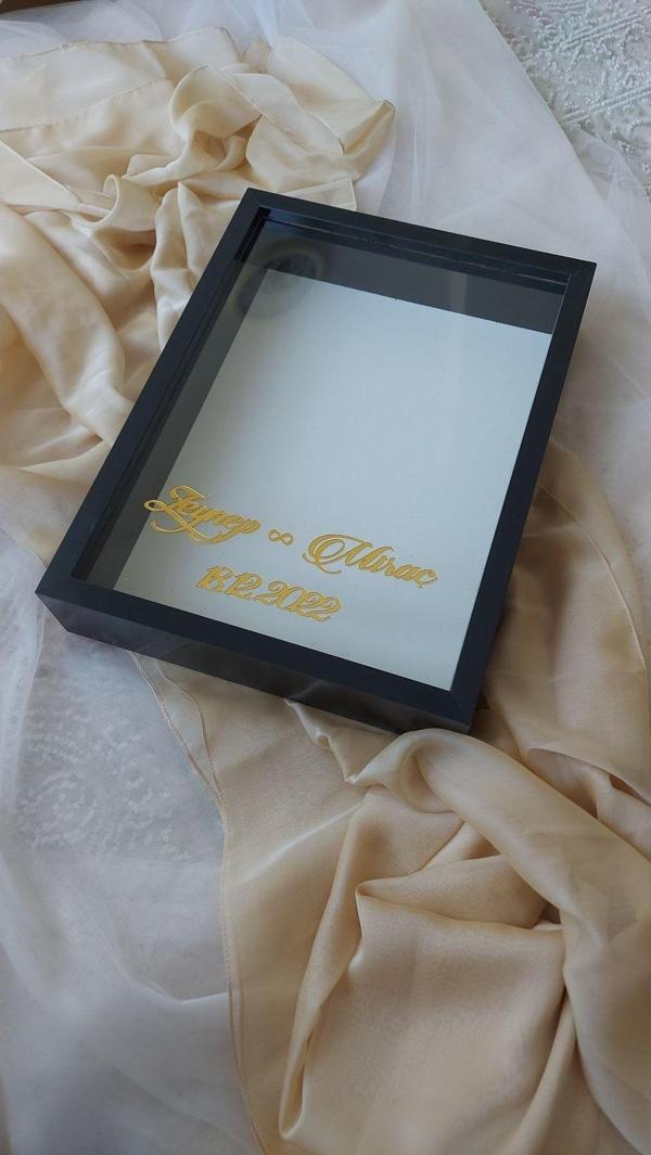 Verda Çerçeve 30X40 Cm Isimli Ve Tarihli Anı Çerçevesi! Gül Çerçeve Kutusu! Geniş Ve Derin Gül Kutusu! - Image 1