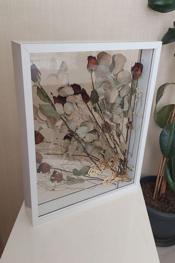 Verda Çerçeve İsimli 40X50 Cm Çift Yönlü Derin Gül Çerçevesi! Gelin Buketi Çerçevesi! - Image 1