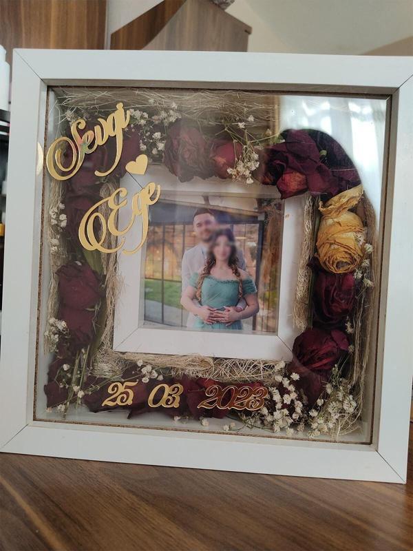 Verda Çerçeve 25X25 Cm Fotoğraf Bölümlü Isimli Anı Çerçevesi! Yeni Trend Anı Çerçevesi - Image 1