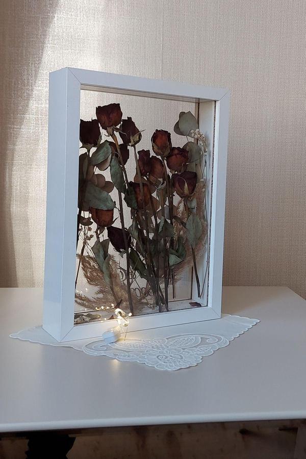 Verda Çerçeve Ledli 25X35 Cm Çift Yönlü Derin Gül Çerçevesi! Gelin Buketi Çerçevesi! - Image 1