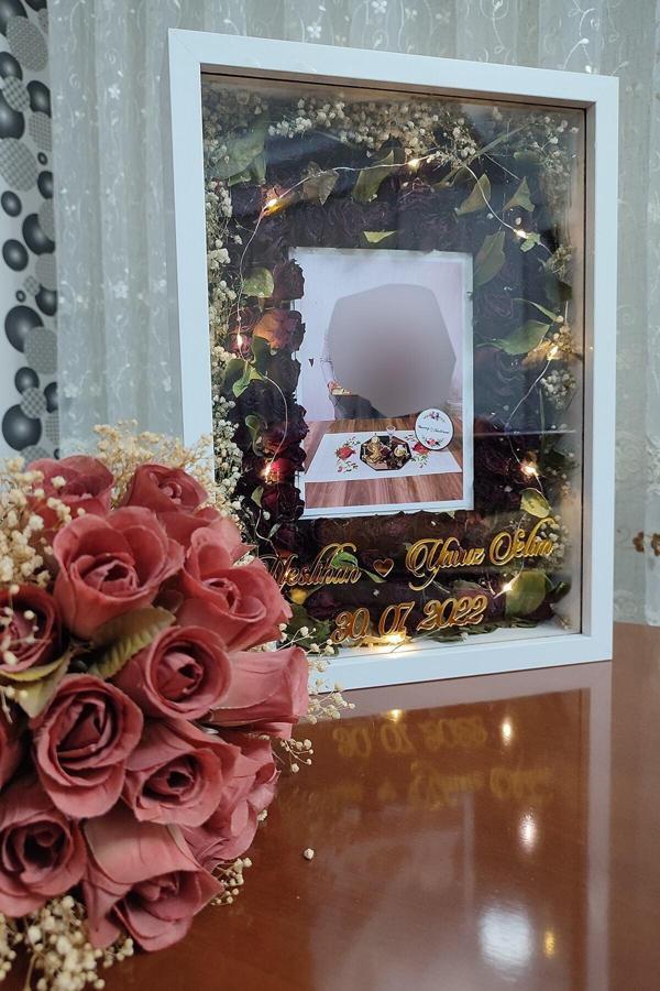 Verda Çerçeve 30X40 Cm Ledli Beyaz Gül Anı Çerçevesi! Fotoğraf Bölümlü Çerçeve! Gül Anı Çerçevesi-Hkm Ticaret - Image 1