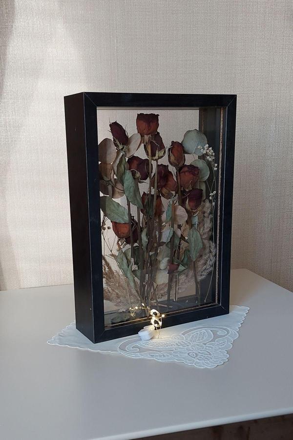 Verda Çerçeve Ledli 25X35 Cm Çift Yönlü Derin Gül Çerçevesi! Gelin Buketi Çerçevesi! - Image 1