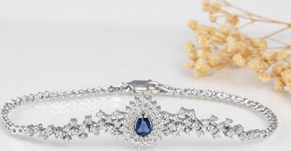 Gümüş Pazarım Hürrem Sultan Modeli Safir Taşllı Damla Motifli 925 Ayar Gümüş Bileklik - Image 1