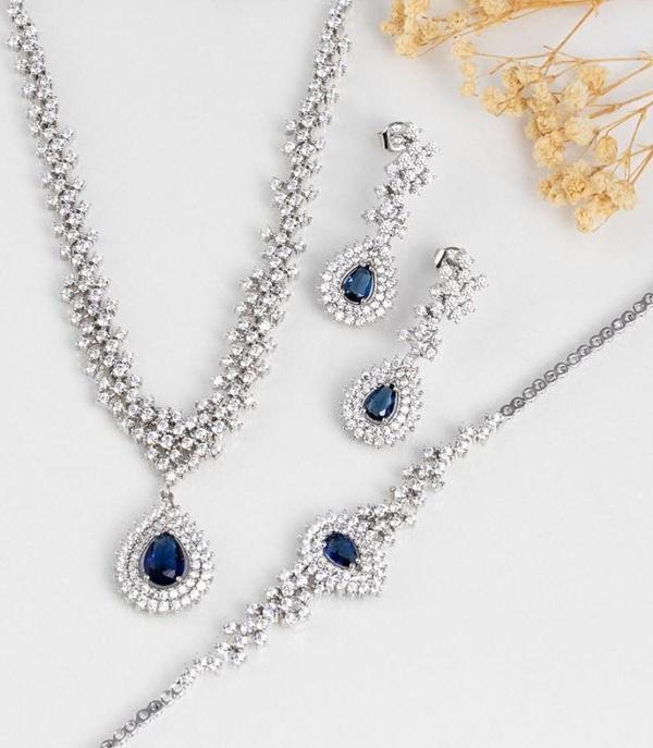 Gümüş Pazarım Hürrem Sultan Modeli Safir Taşllı Damla Motifli 925 Ayar Gümüş Set - Image 1