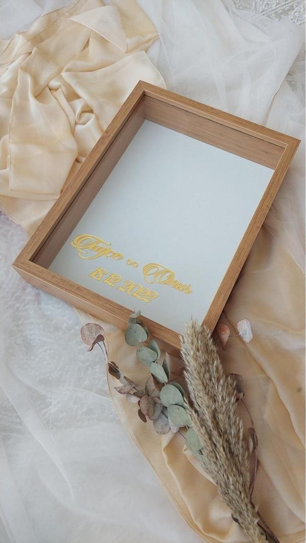 Verda Çerçeve 30X40 Cm Isimli Ve Tarihli Derin Bambu Anı Çerçevesi! Gül Çerçeve Kutusu! Geniş Ve Derin Gül Kutusu! - Image 1