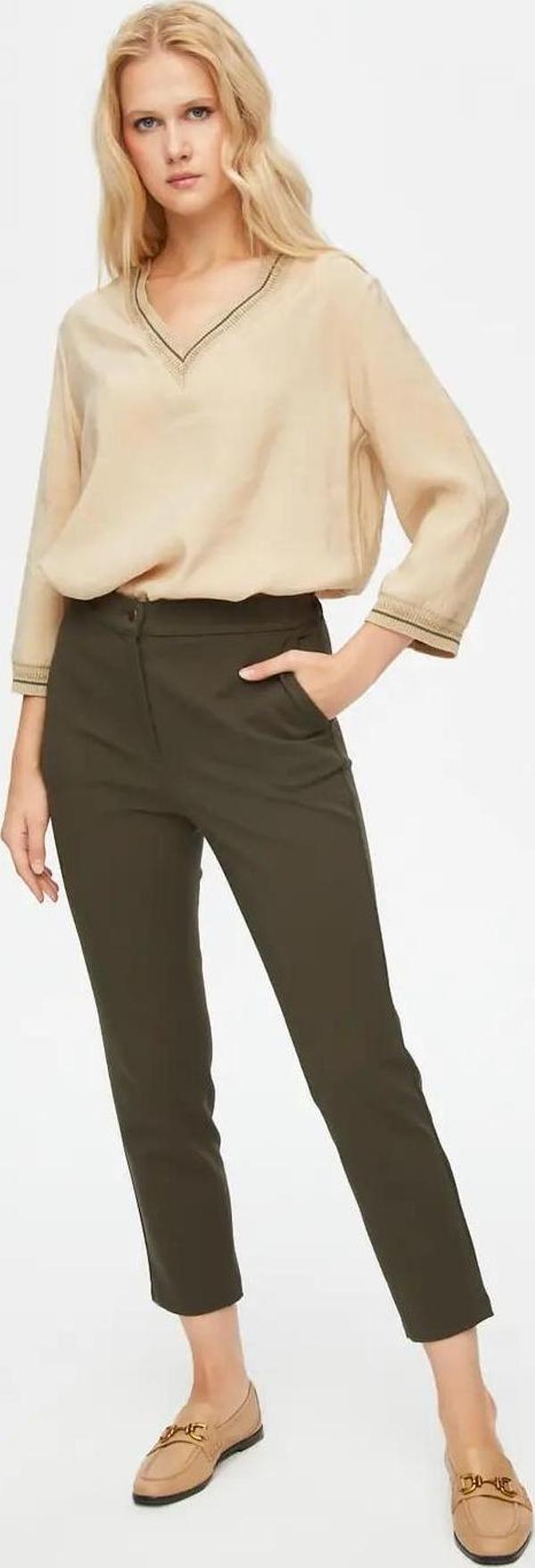 Faik Sönmez Önü Dikişli Slim Fit Diagonal Doku Kadın Pantolon 69485 - Image 1