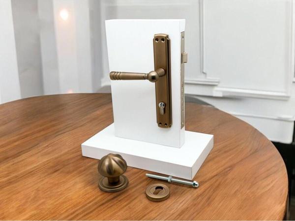 Osmanli Mat Antik Sarı Çelik Kapı Kolu Sol Basar + Mevlana Kapı Tokmağı Ve Rozeti - Image 1