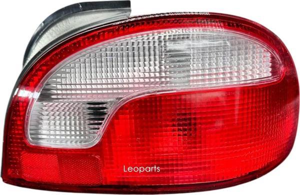 LEOPARTS Hyundai Accent Stop Lambası Sağ (Duysuz) 1998-1999 92402-22300 - Image 1