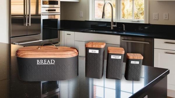 Bambu Kapak Görünümlü Baklava Desenli Metal Ekmeklik Ve 3 Boy Kavanoz Seti (YENİ DESEN) - Image 1