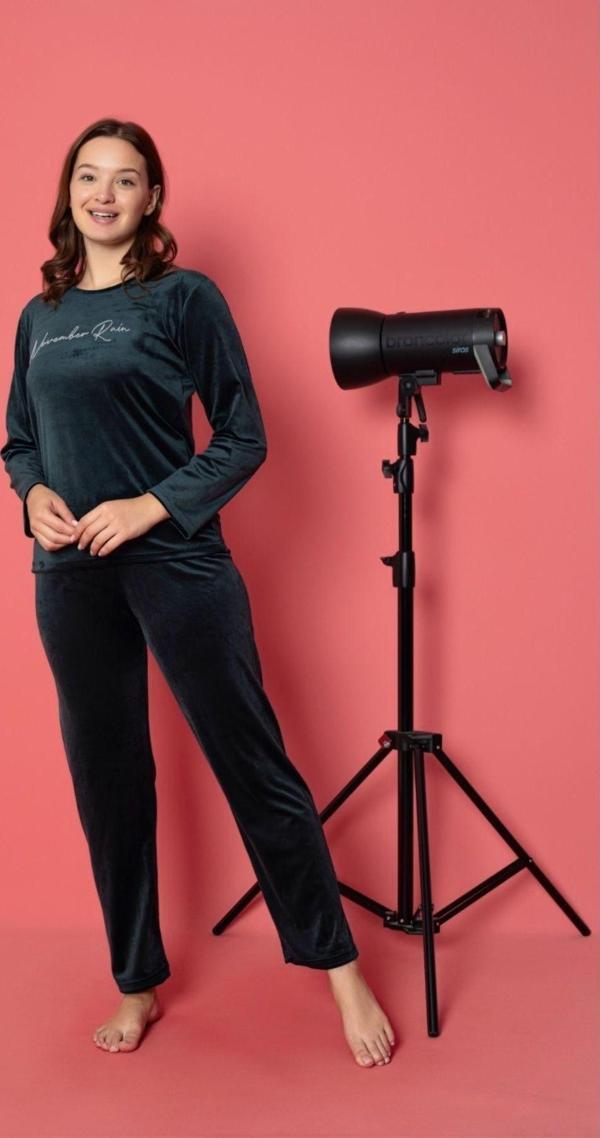 Lukitus Kadife Uzun Kol Kadın Pijama Takımı - Image 1