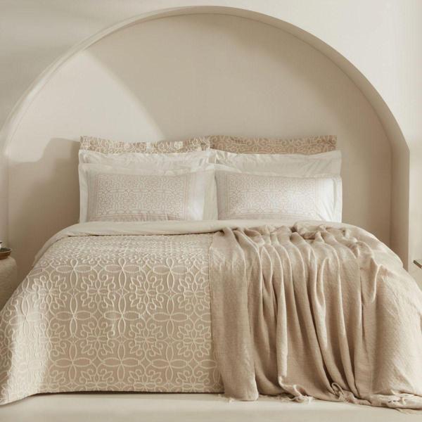 Karaca Home Eleni 8 Parça Çeyiz Seti Gold - Image 1